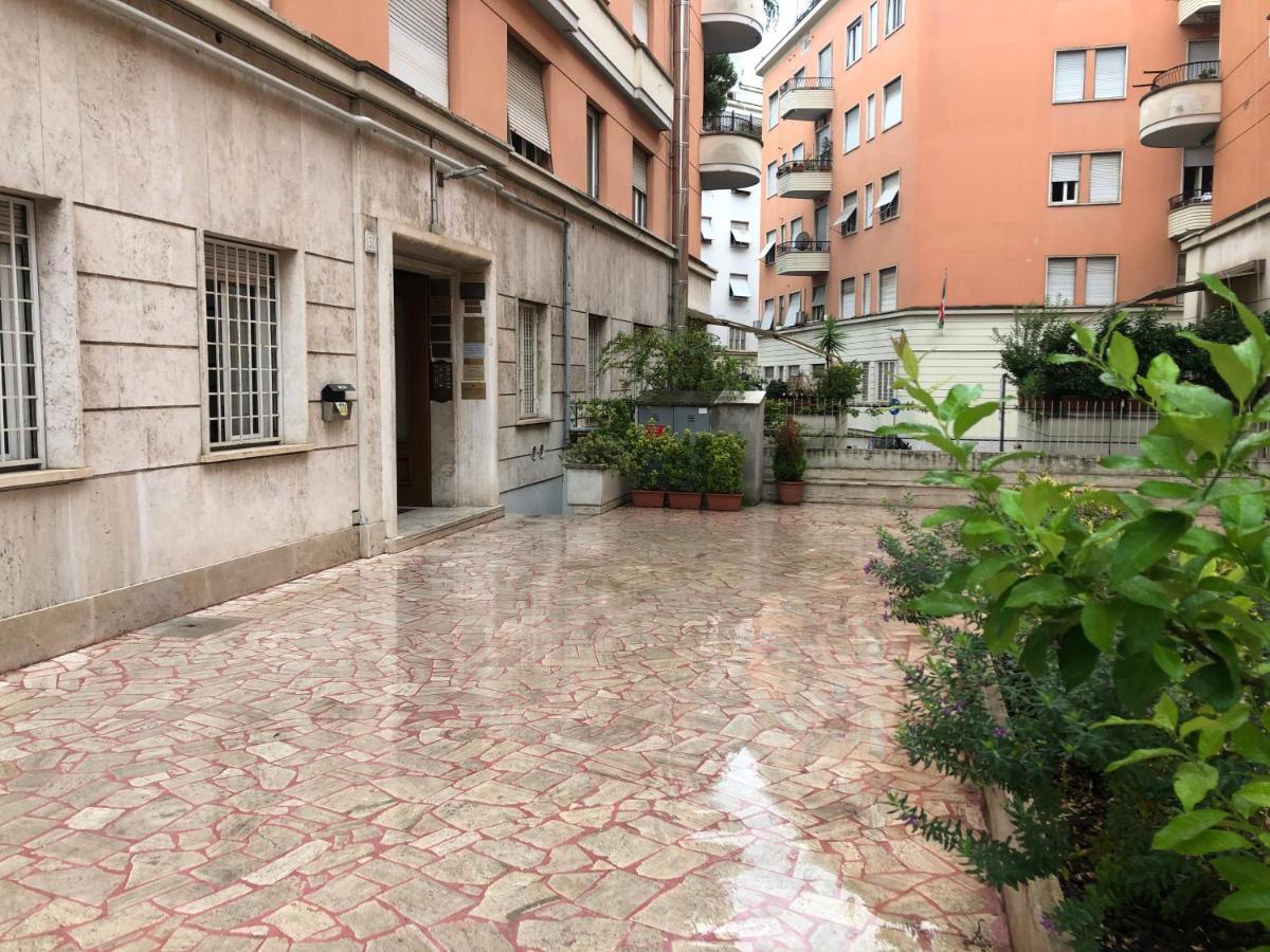 Edomus Roma Hotel Buitenkant foto
